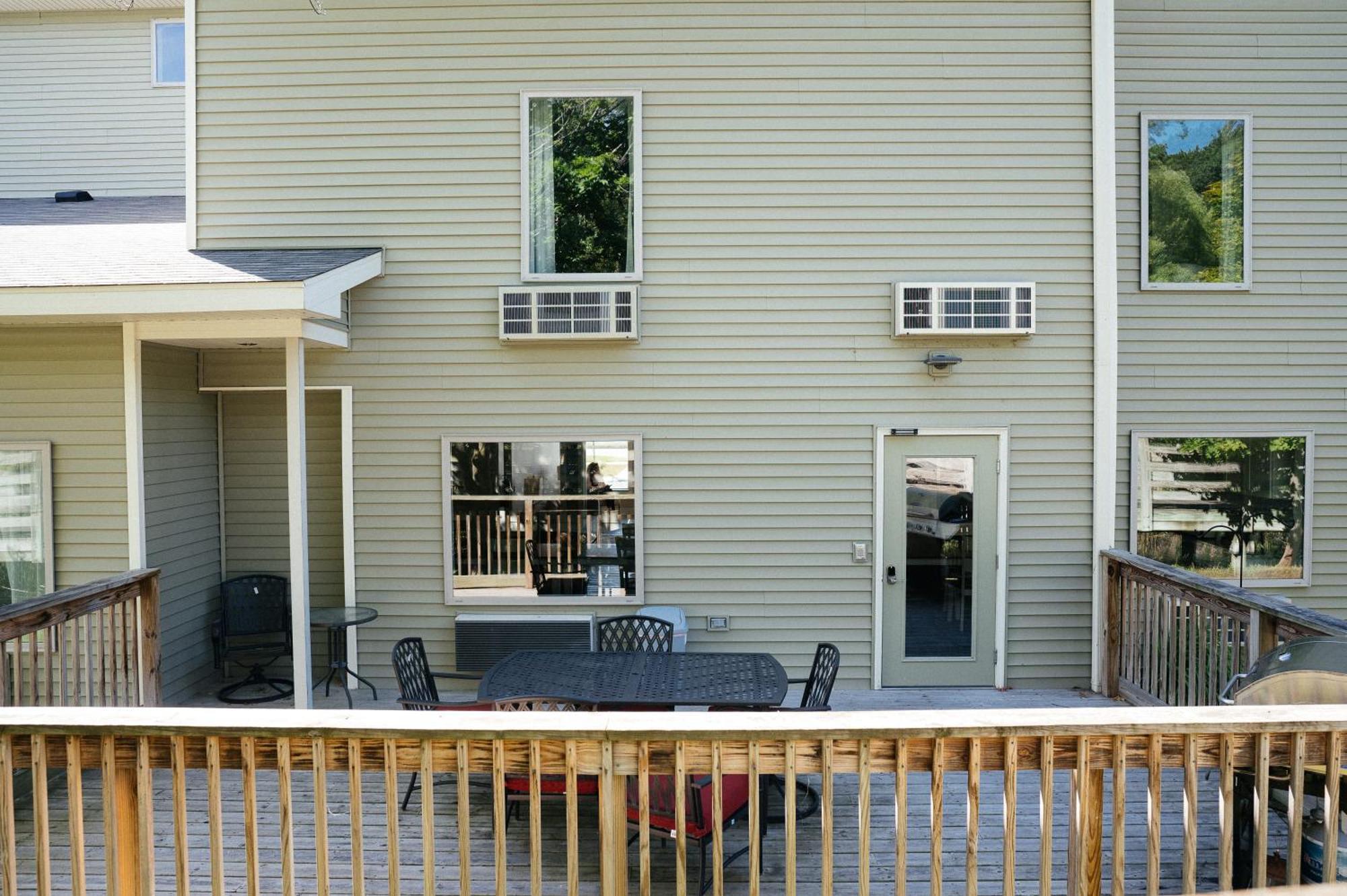 Kasa Gold Coast Inn Traverse City Exterior foto